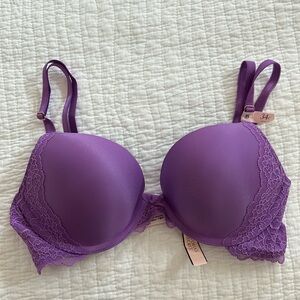 Victoria’s Secret Smooth & Lace push-up bra 34c - nwt